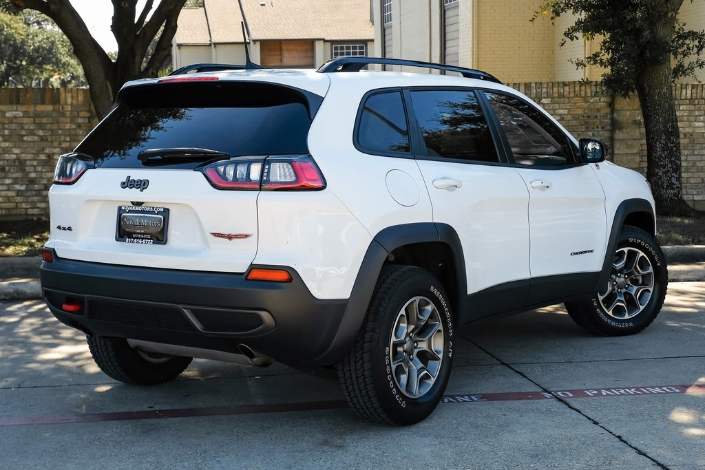 used 2022 Jeep Cherokee car, priced at $23,969