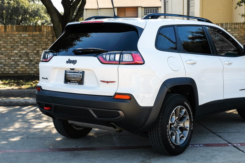 used 2022 Jeep Cherokee car, priced at $23,969