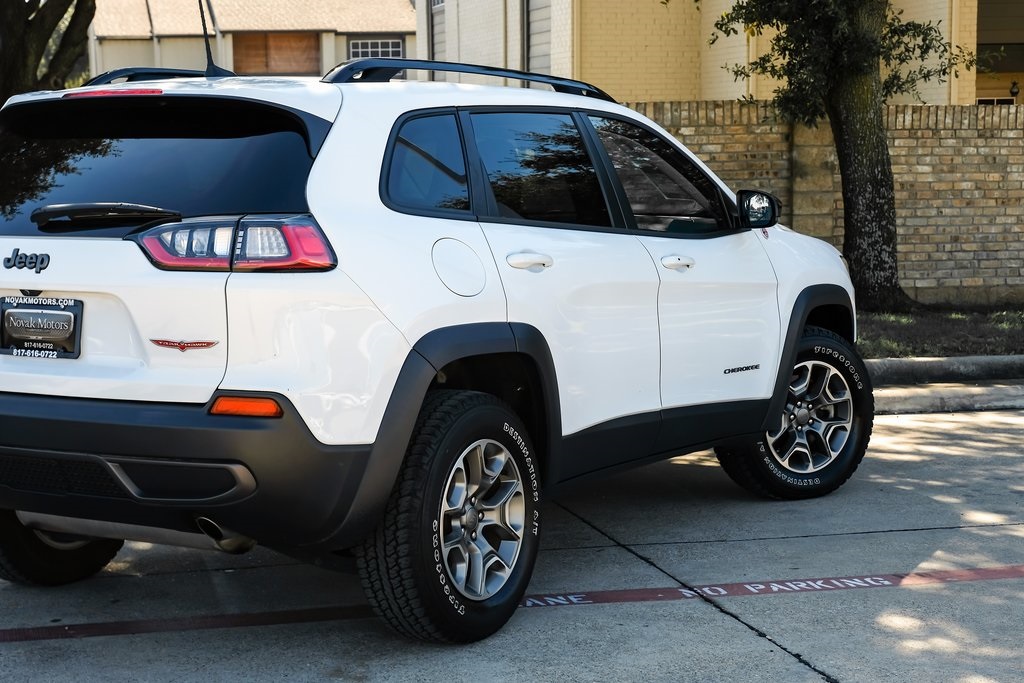 used 2022 Jeep Cherokee car, priced at $23,969