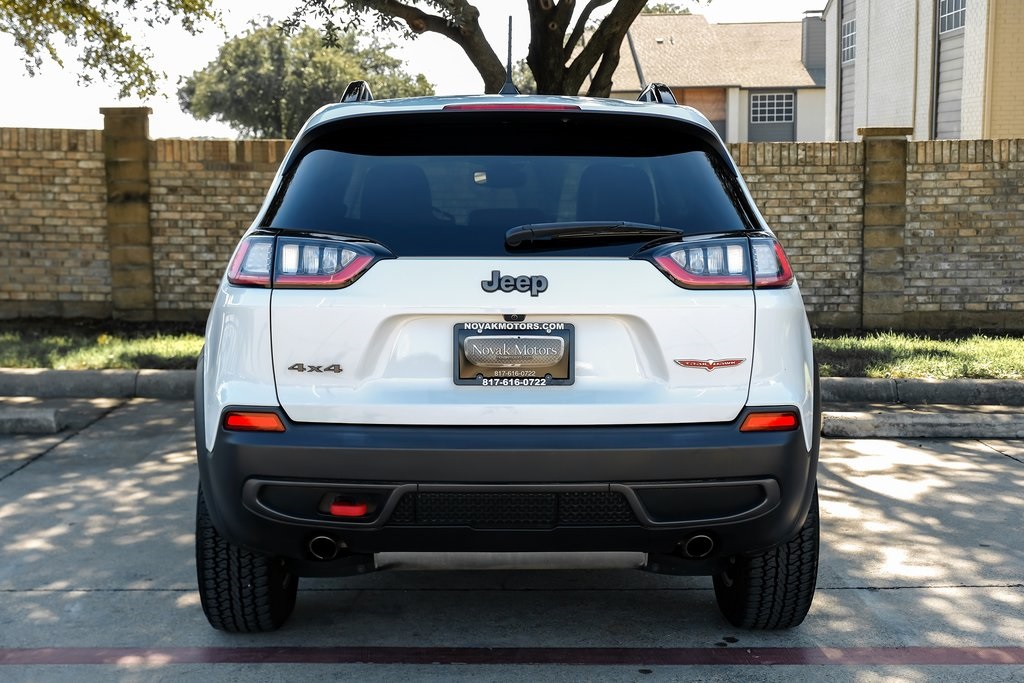 used 2022 Jeep Cherokee car, priced at $23,969