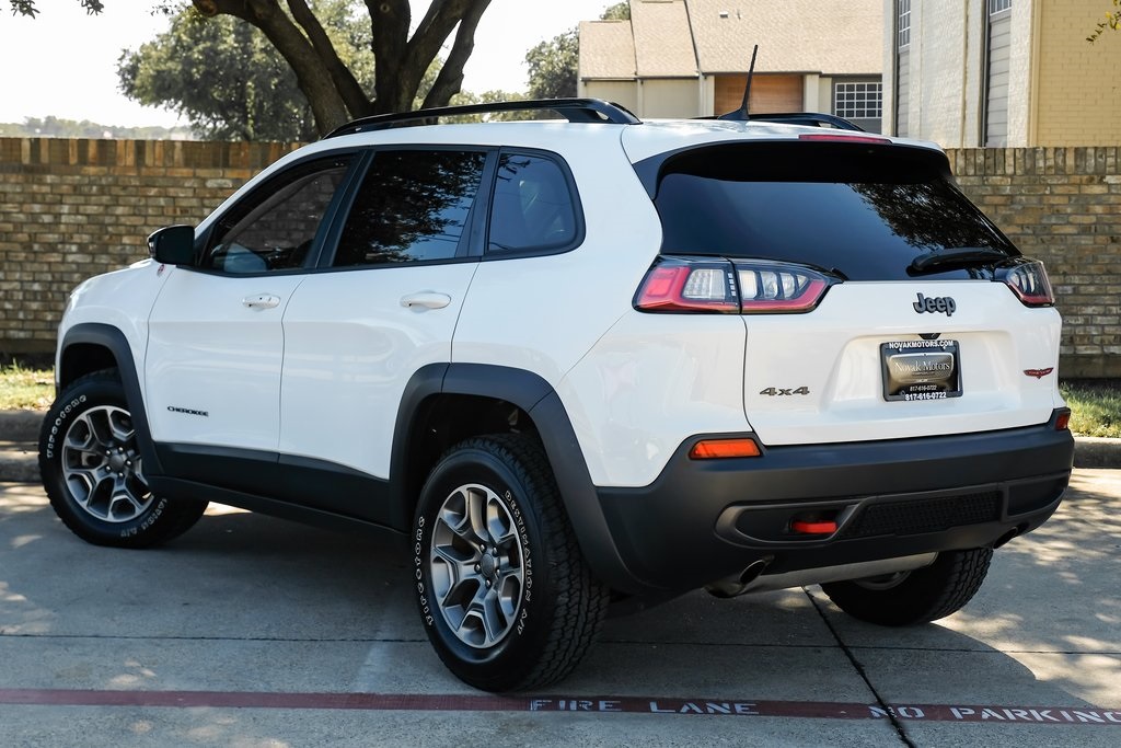 used 2022 Jeep Cherokee car, priced at $23,969