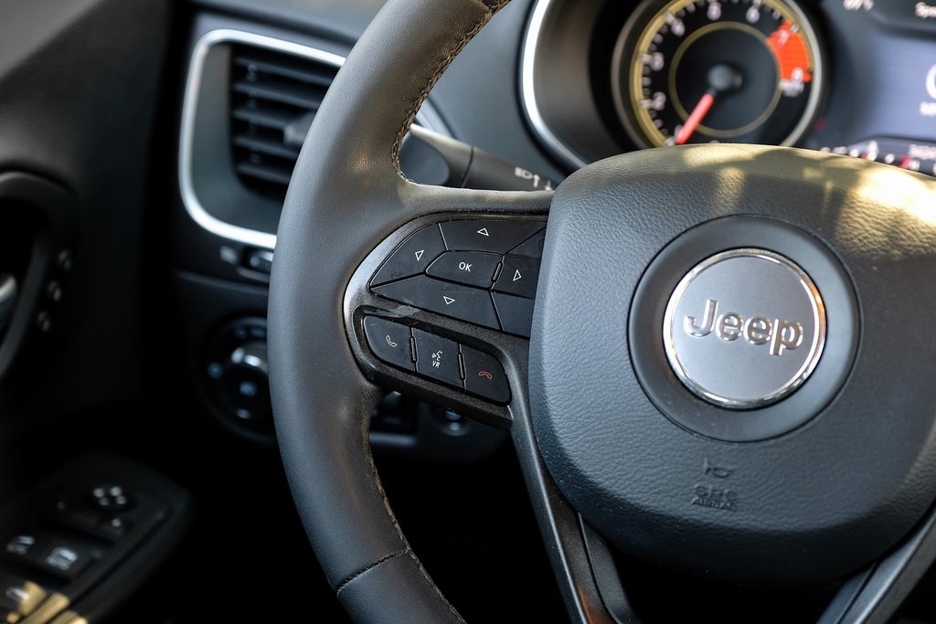 used 2022 Jeep Cherokee car, priced at $23,969