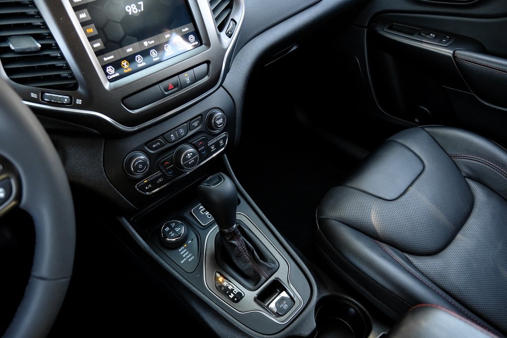 used 2022 Jeep Cherokee car, priced at $23,969