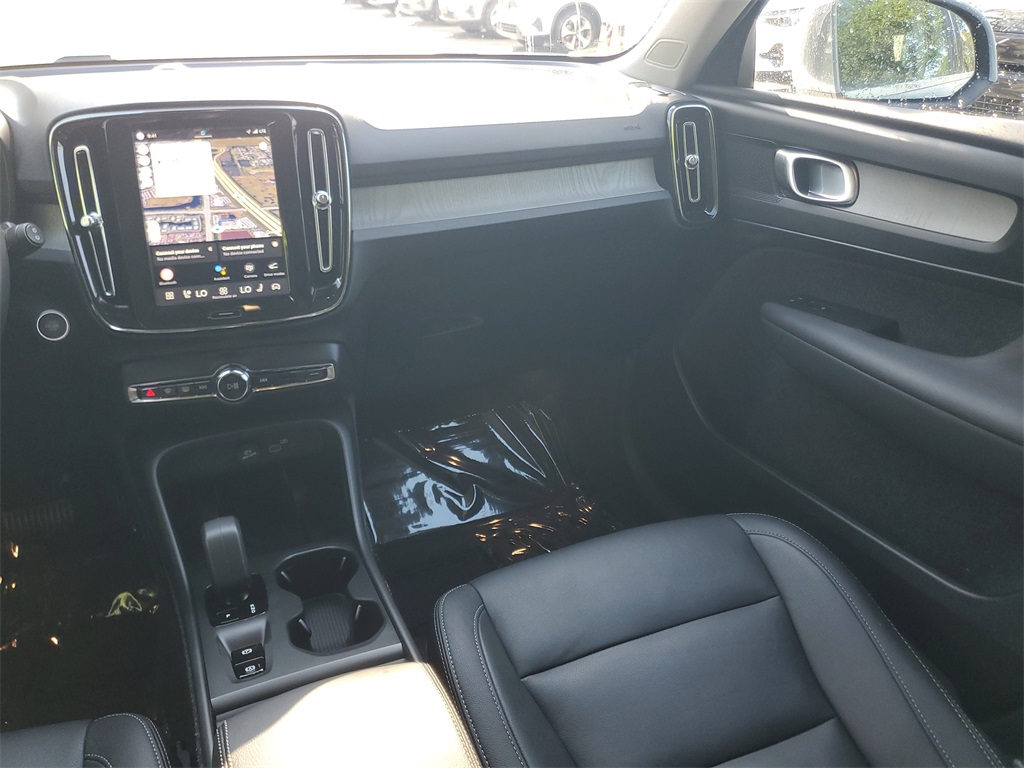 used 2025 Volvo XC40 car, priced at $28,795