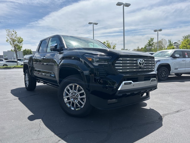 2025 Toyota Tacoma Limited Double Cab photo 3