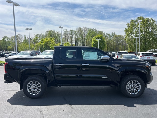 2025 Toyota Tacoma Limited Double Cab photo 4