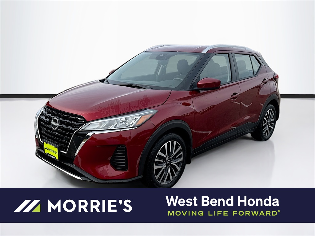 2023 Nissan Kicks SV's photo