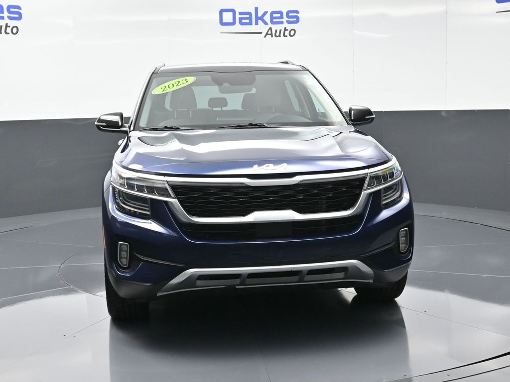2023 Kia Seltos SX photo 2