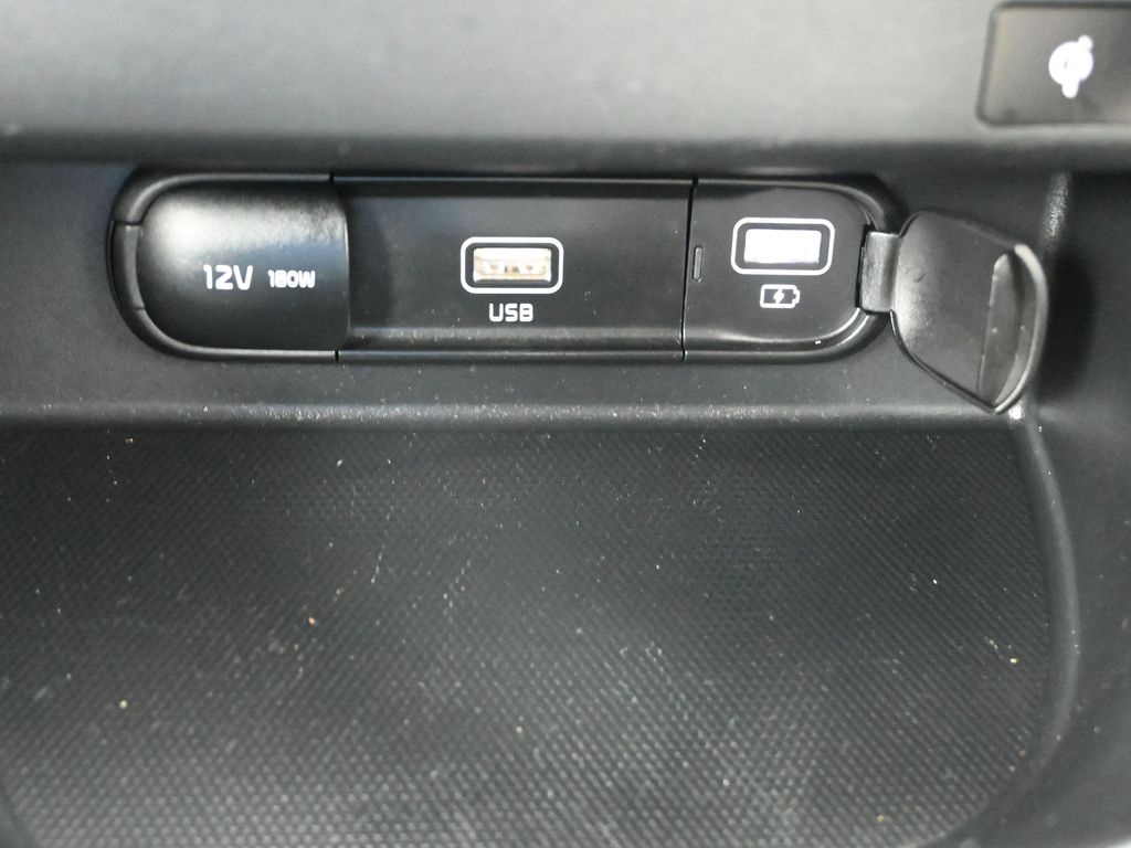 2023 Kia Seltos SX photo 24