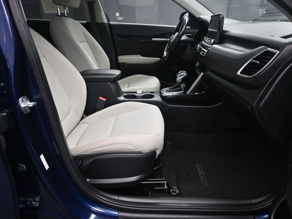2023 Kia Seltos SX photo 35