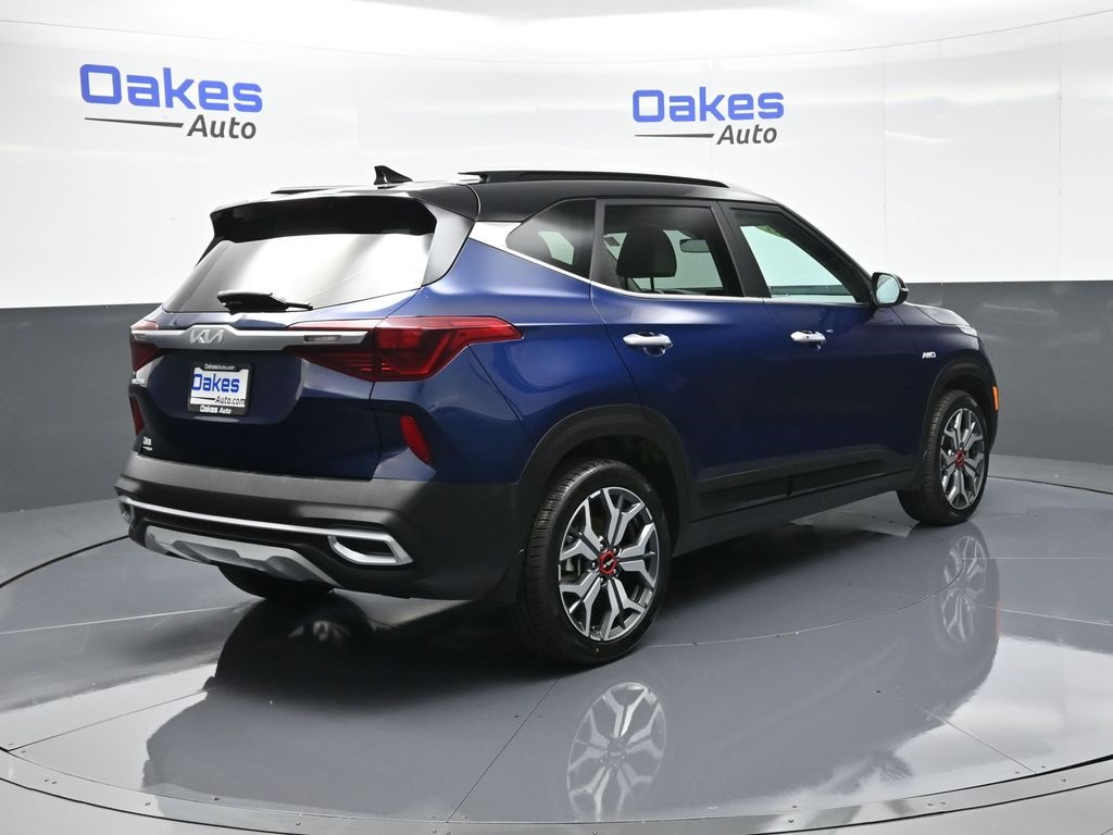 2023 Kia Seltos SX photo 7