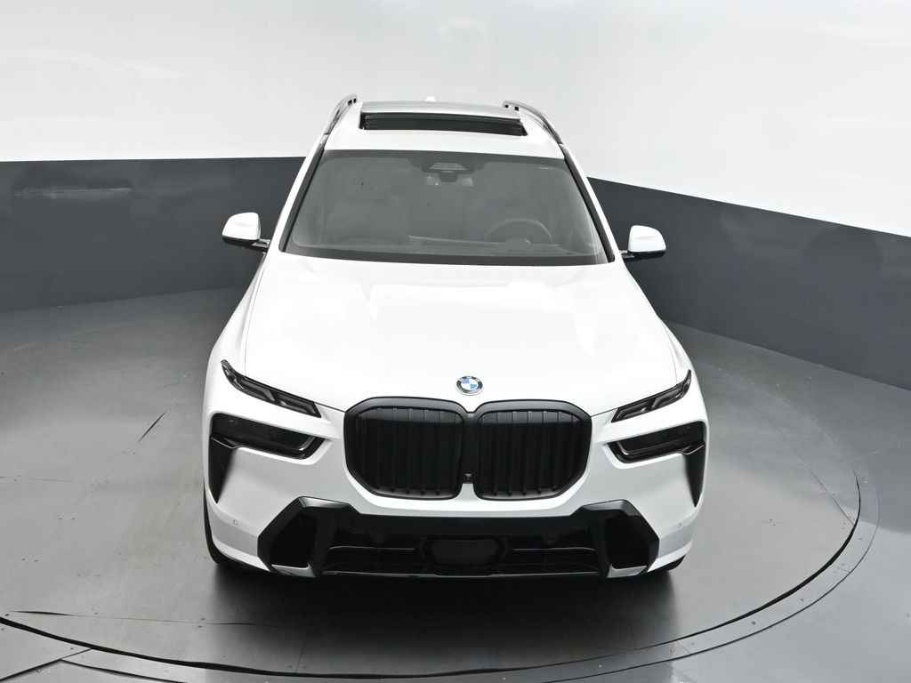 2026 Mineral White Metallic BMW X7 xDrive40i AWD SUV