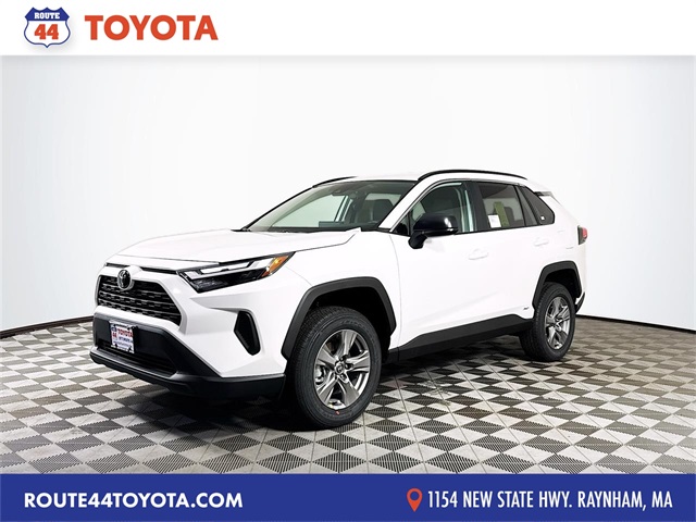 2025 Toyota RAV4 LE's photo