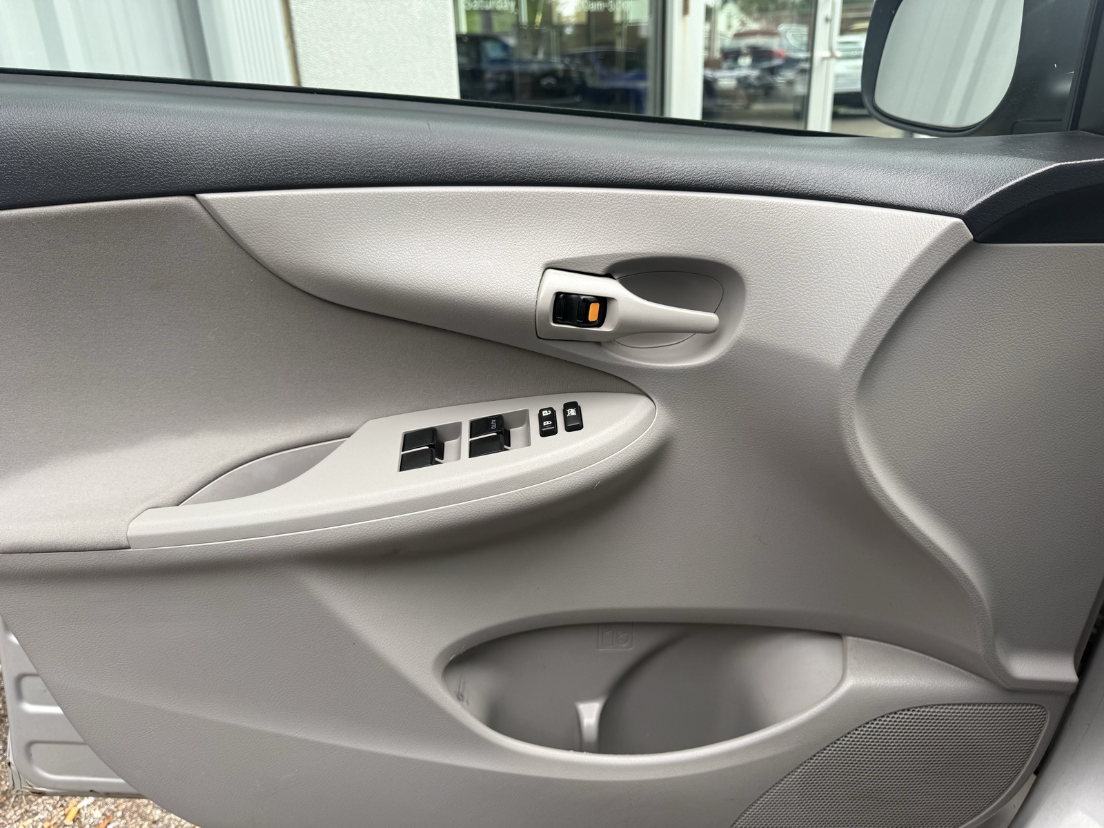 2013 Silver Toyota Corolla L FWD Sedan