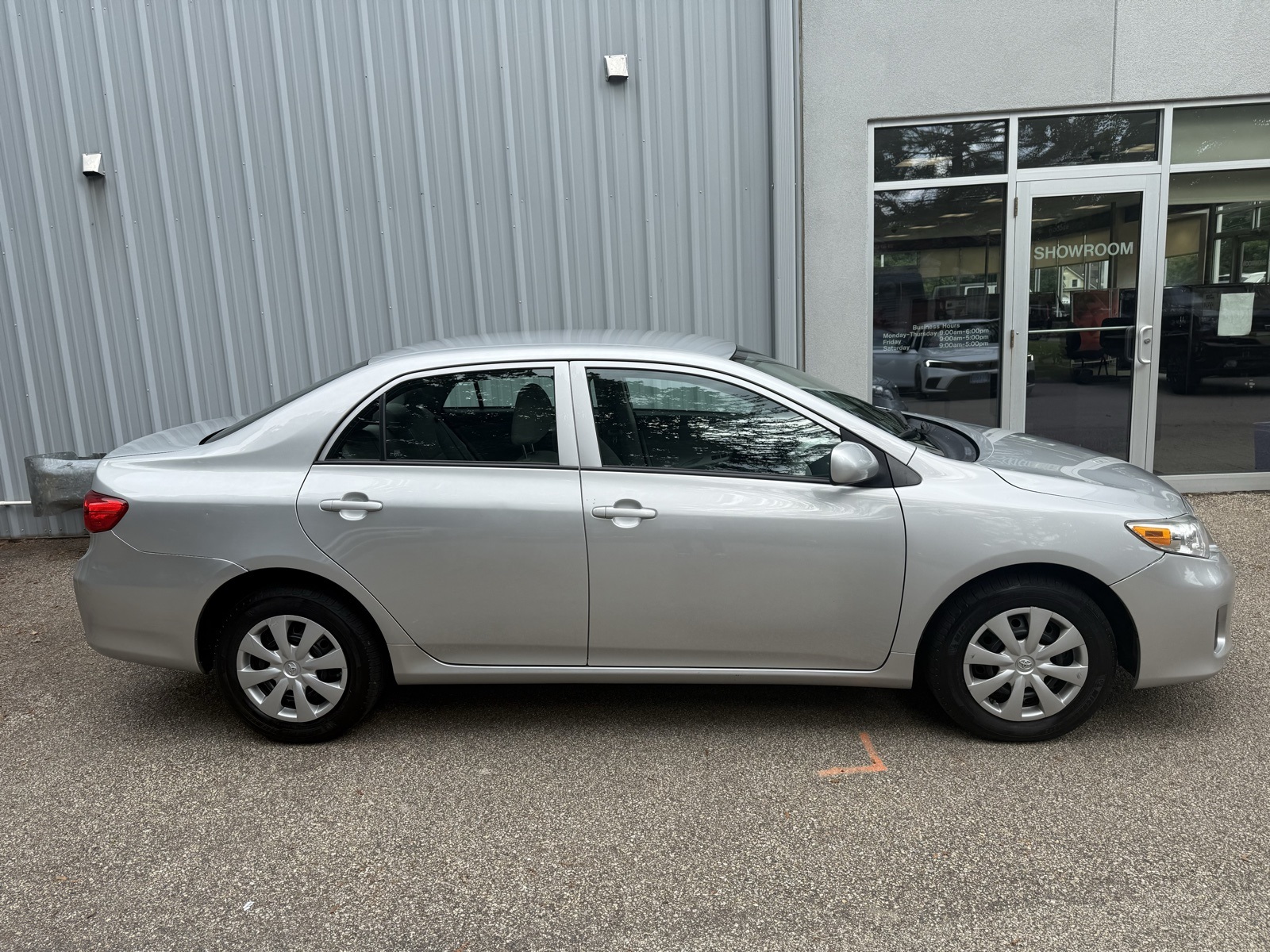 2013 Silver Toyota Corolla L FWD Sedan