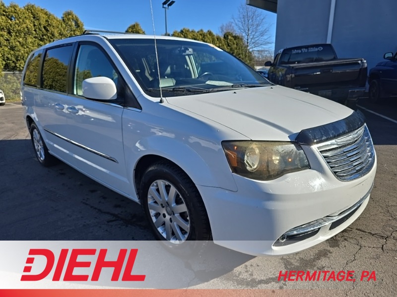 2014 Chrysler Town & Country Touring