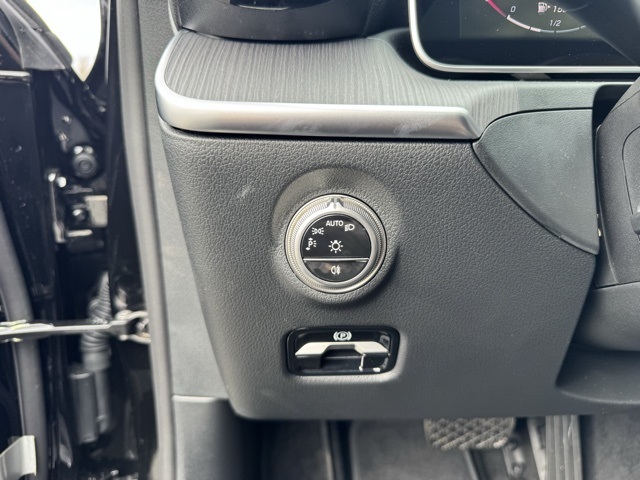 2025 Mercedes Benz C 300 4MATIC photo 23
