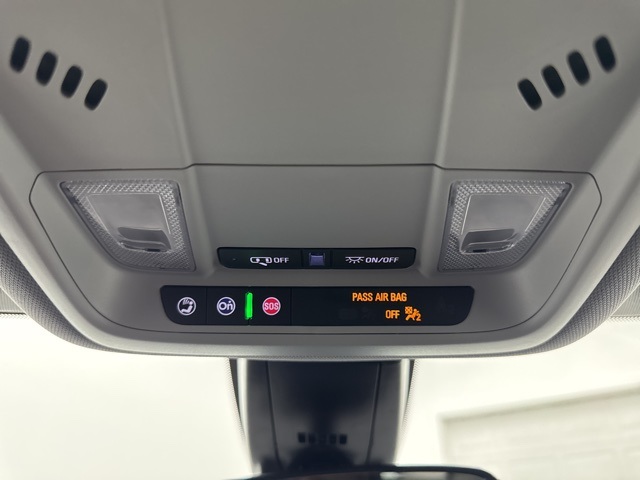 used 2025 Chevrolet Blazer car, priced at $27,988