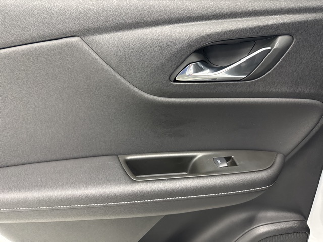 used 2025 Chevrolet Blazer car, priced at $27,988