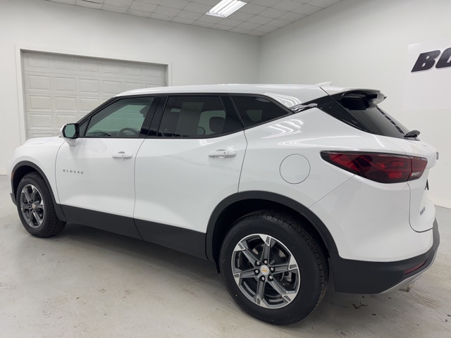 used 2025 Chevrolet Blazer car, priced at $27,988