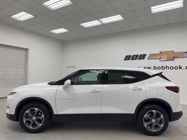 used 2025 Chevrolet Blazer car, priced at $27,988