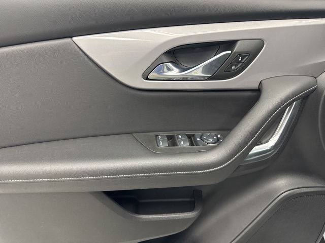 used 2025 Chevrolet Blazer car, priced at $27,988