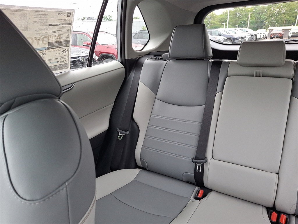 2025 Toyota RAV4 XLE Premium photo 8