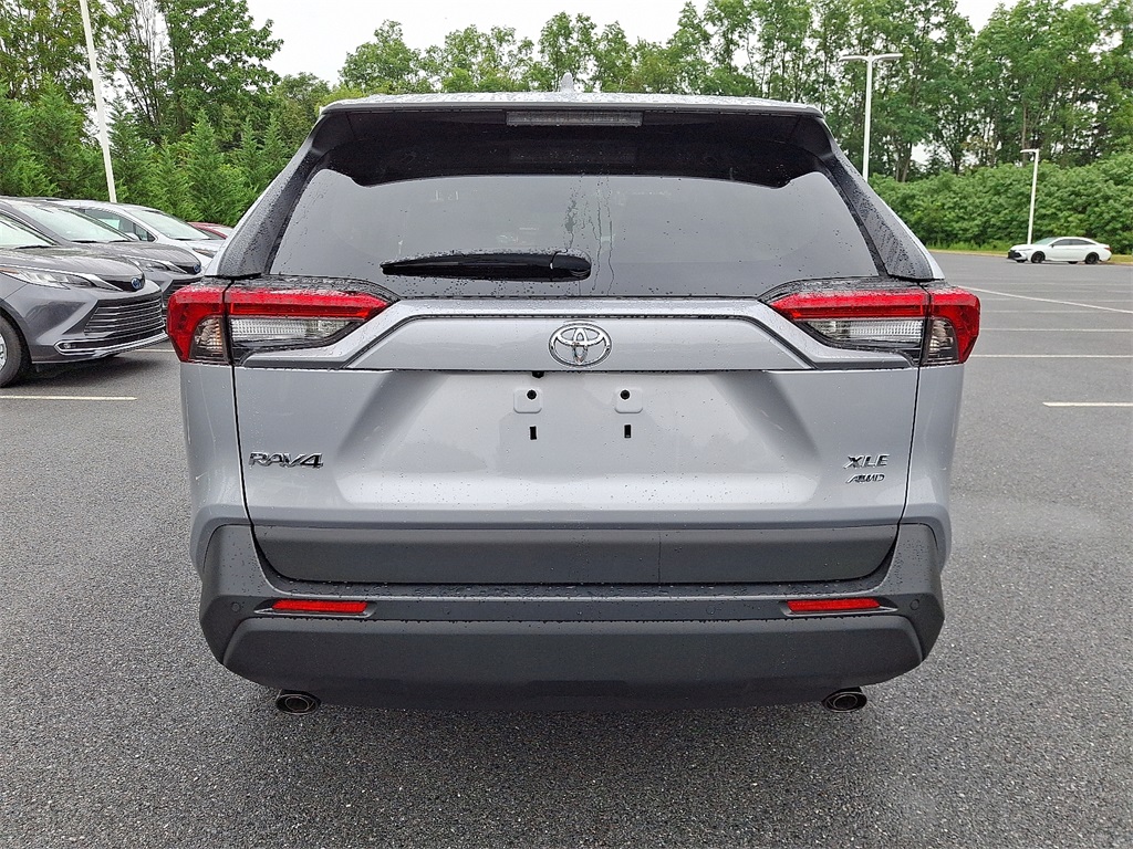 2025 Toyota RAV4 XLE Premium photo 2