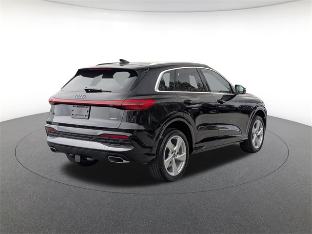 new 2025 Audi Q5 car, priced at $61,950