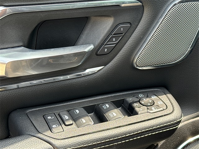 2025 Ram 1500 Laramie photo 17