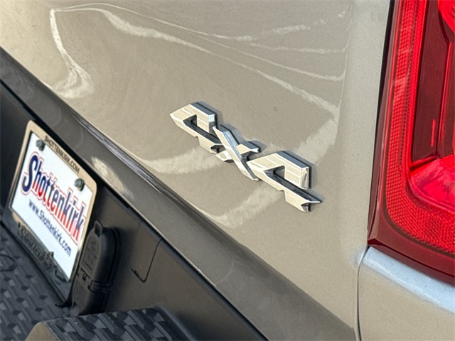 2025 Ram 1500 Laramie photo 7