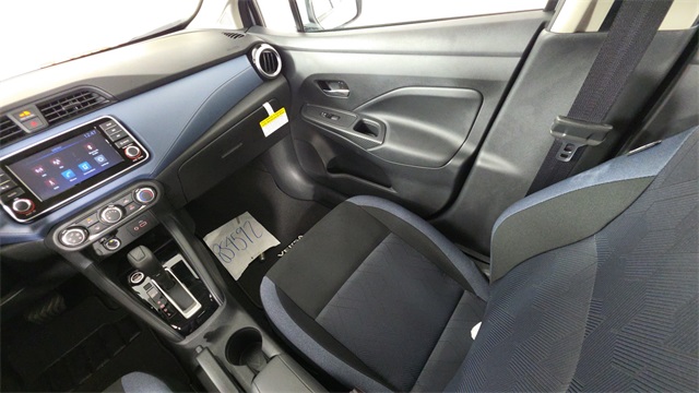 2025 Brilliant Silver Metallic Nissan Versa 1.6 SV FWD Sedan