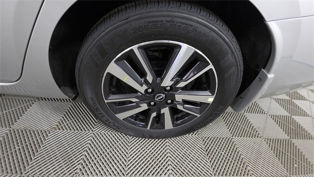 2025 Brilliant Silver Metallic Nissan Versa 1.6 SV FWD Sedan