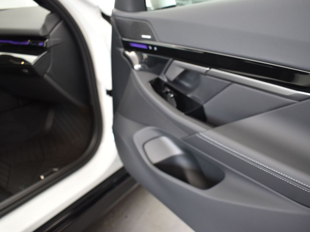 2026 Alpine White BMW 5 Series 530i RWD Sedan