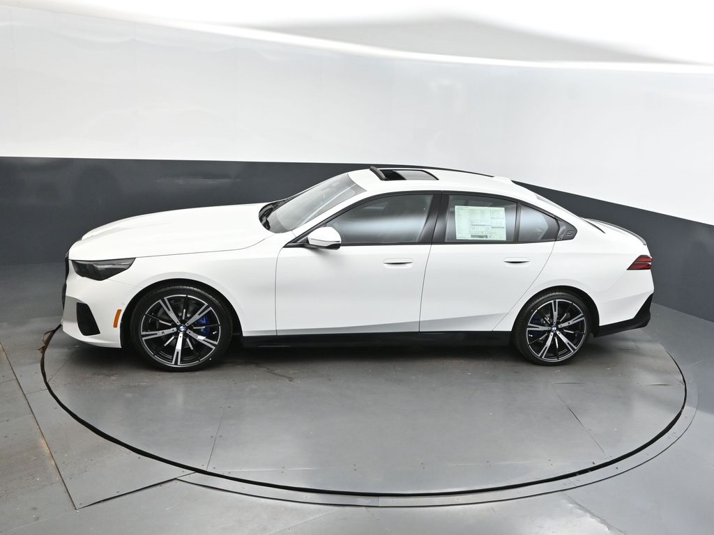 2026 Alpine White BMW 5 Series 530i RWD Sedan