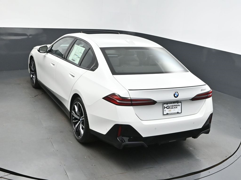 2026 Alpine White BMW 5 Series 530i RWD Sedan
