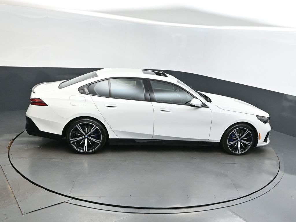 2026 Alpine White BMW 5 Series 530i RWD Sedan