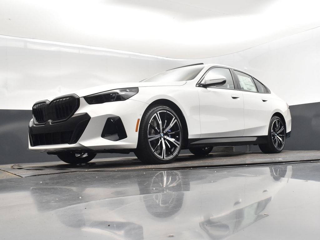 2026 Alpine White BMW 5 Series 530i RWD Sedan