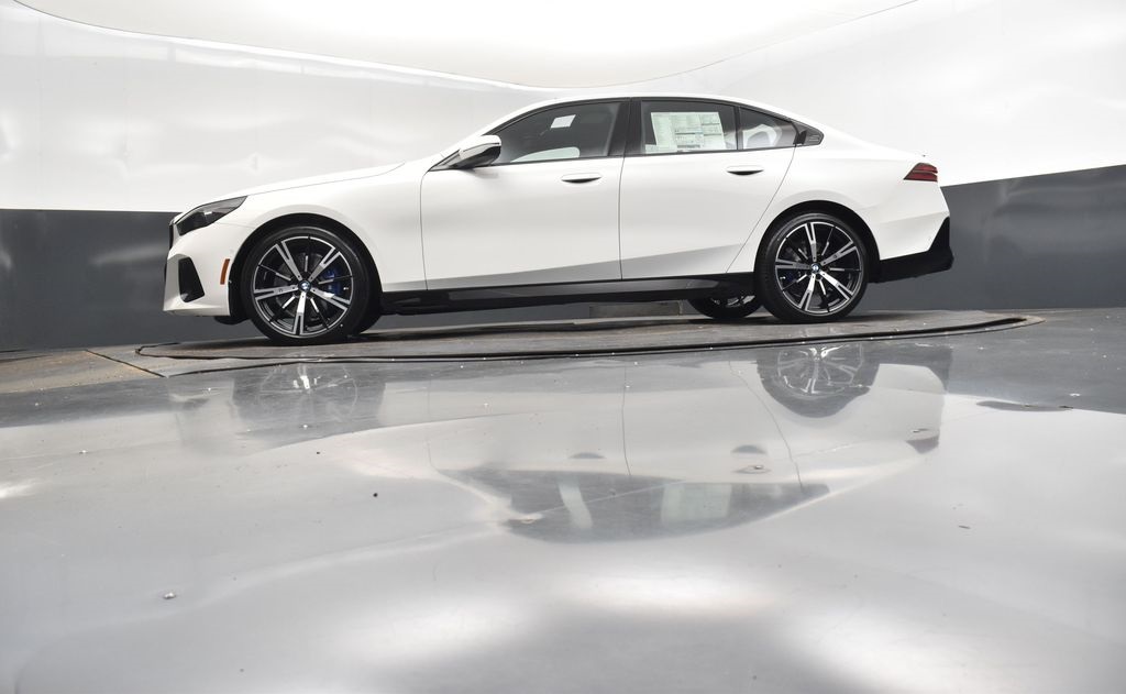 2026 Alpine White BMW 5 Series 530i RWD Sedan