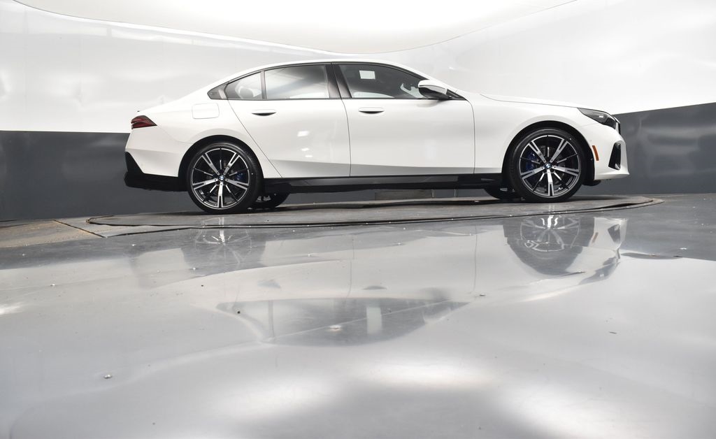 2026 Alpine White BMW 5 Series 530i RWD Sedan