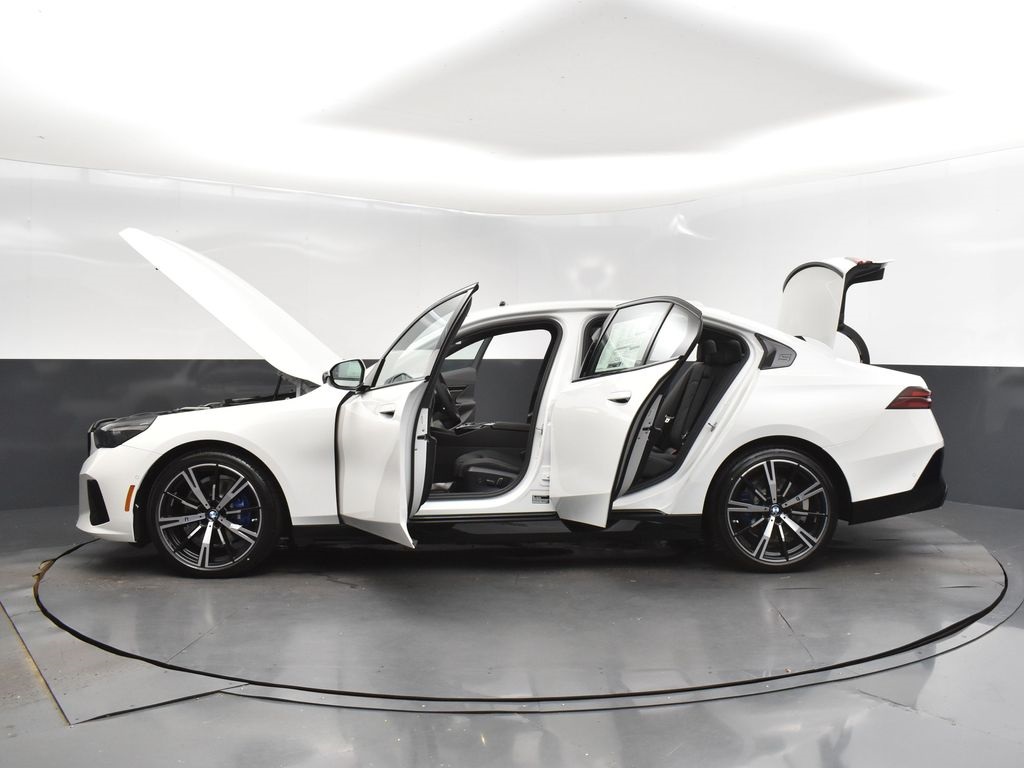 2026 Alpine White BMW 5 Series 530i RWD Sedan