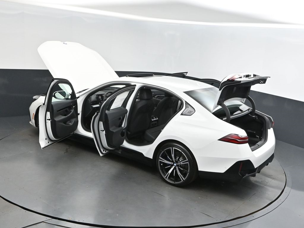 2026 Alpine White BMW 5 Series 530i RWD Sedan