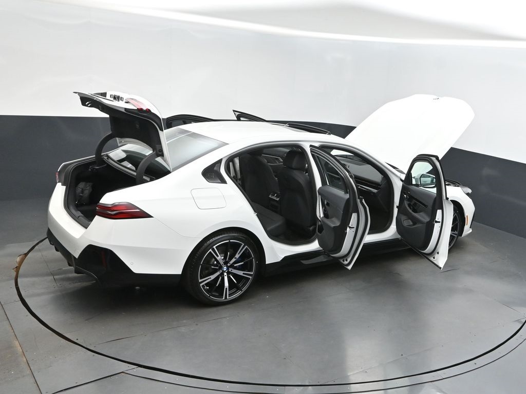 2026 Alpine White BMW 5 Series 530i RWD Sedan