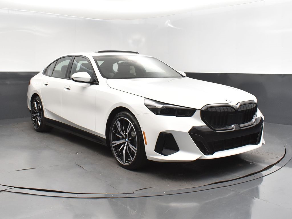 2026 Alpine White BMW 5 Series 530i RWD Sedan