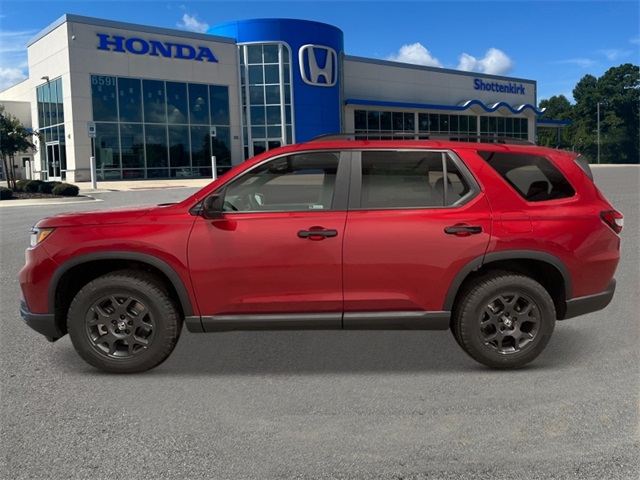 2025 Honda Pilot TrailSport photo 2