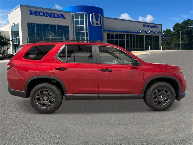 2025 Honda Pilot TrailSport photo 8