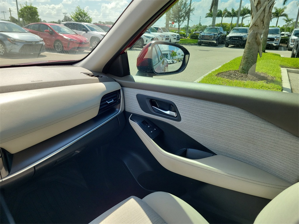 2021 Scarlet Ember Tintcoat Nissan Rogue SV FWD SUV