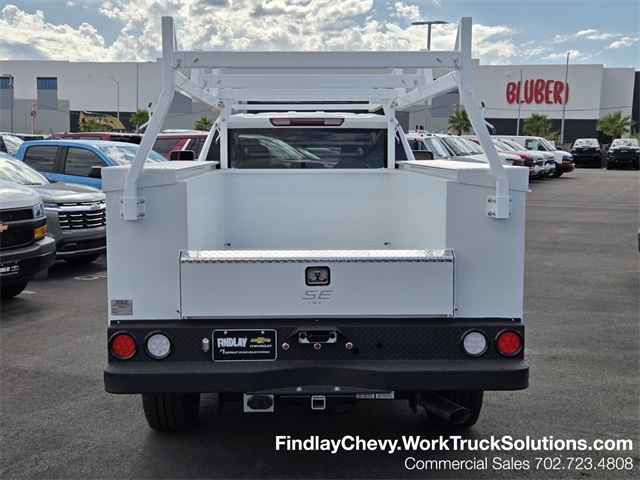 2025 Chevrolet Silverado 2500HD photo 2