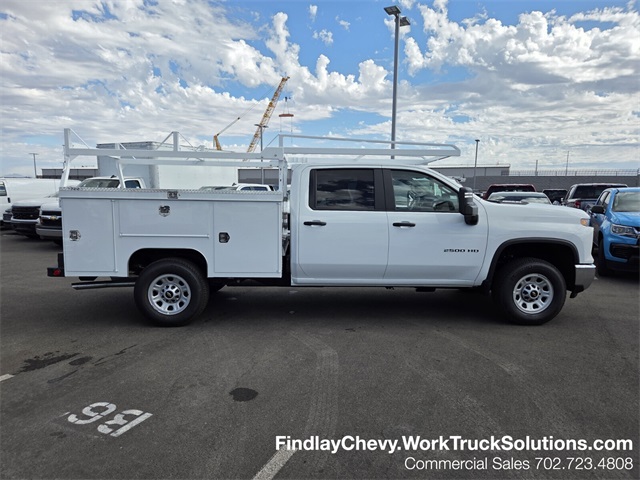 2025 Chevrolet Silverado 2500HD photo 4