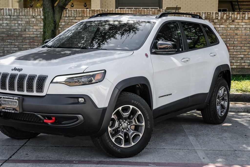 used 2022 Jeep Cherokee car, priced at $24,886